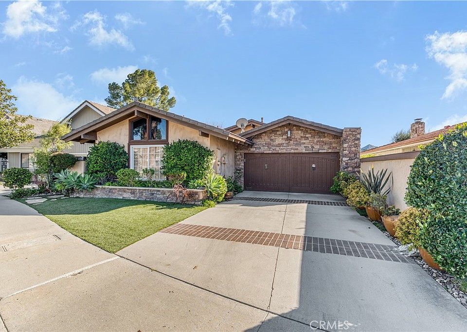 1st image of 4134 La Venta Dr