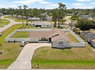 18688 Bradenton Rd, Fort Myers, FL 33967