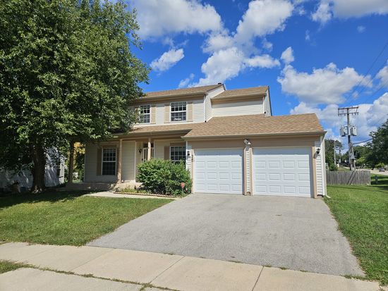 24 Jefferson Ln, Streamwood, IL 60107