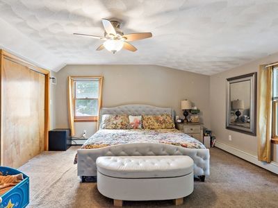 60 Lynn St, Peabody, MA, 01960