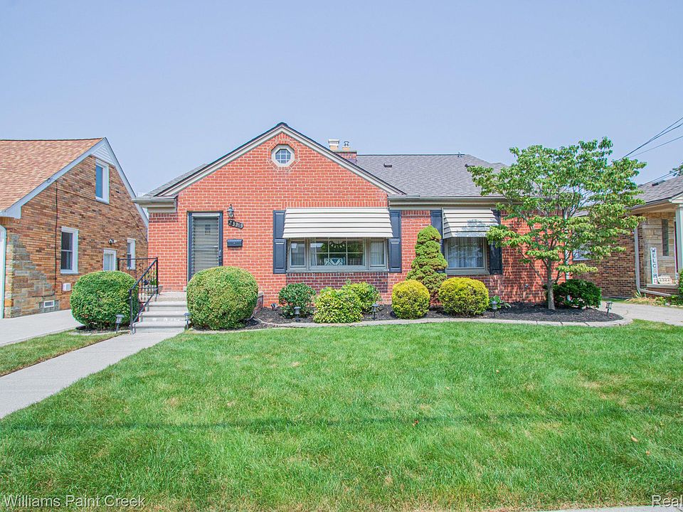1st image of 23215 Clairwood St