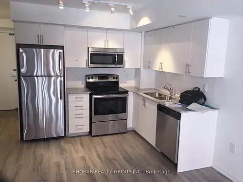 830 Lawrence Ave W #423 Photo 1
