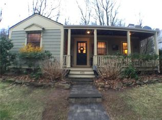 400 W Woods Rd, Hamden, CT 06518