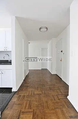 Rented by City Wide Apartments | media 16