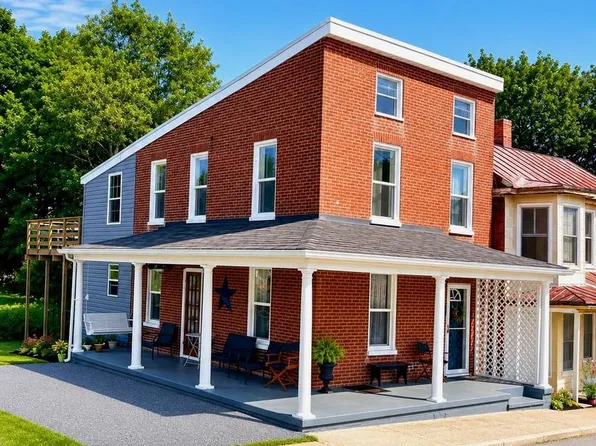 30 Manchester Ave, Westminster, MD 21157
