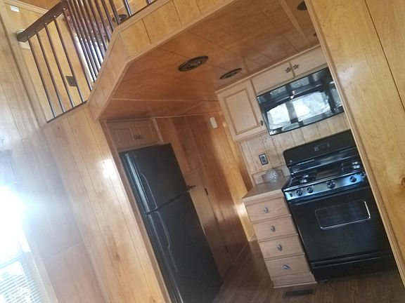 4th image of 39609 Big Bear Blvd #40