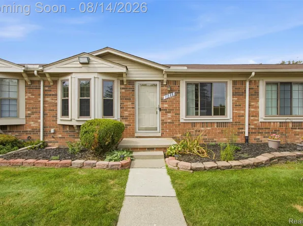 11389 Faircrest Dr, Washington, MI 48094