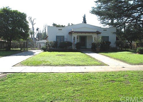 3rd image of 1494 Casa Grande St