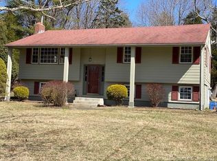 952 Shewville Rd, Ledyard, CT 06339