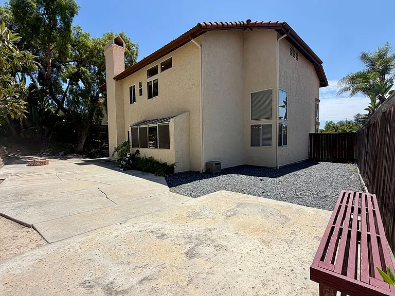 3366 Waterford Dr — Photo 20