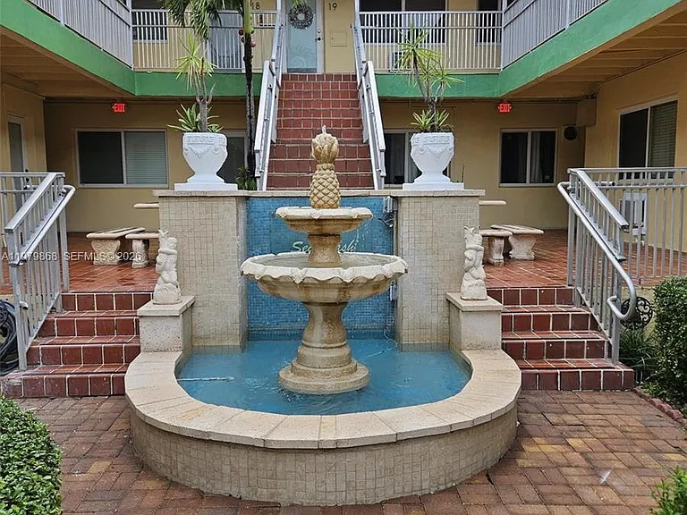 7400 Harding Ave #22 — Photo 23