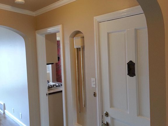 2nd image of 1626 41st Ave