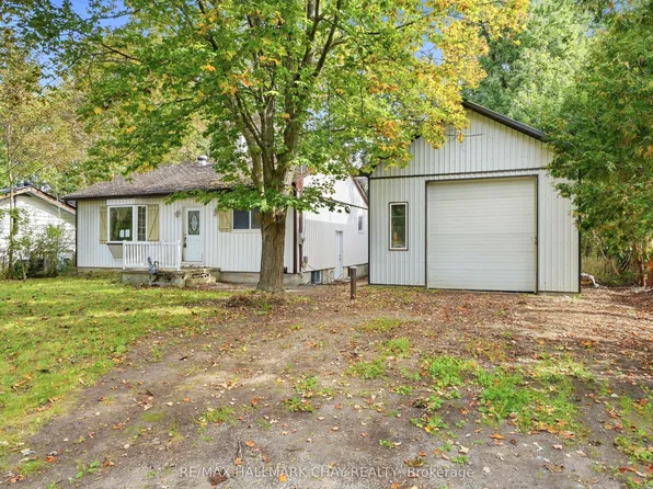 1213 Bayfield St N, Springwater, ON L9X 0N6