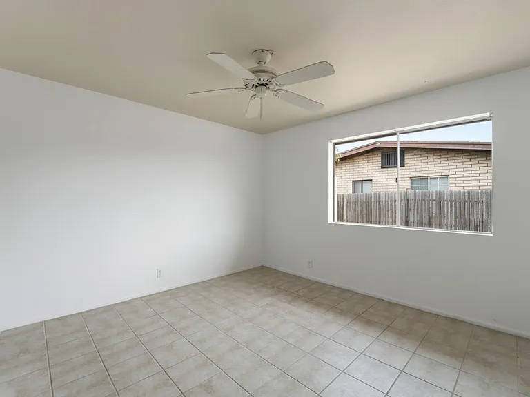 1107 N July Cir — Photo 16