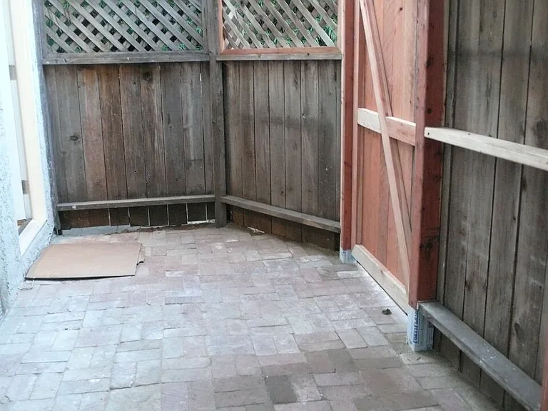 252 Hampton Dr #A — Photo 17