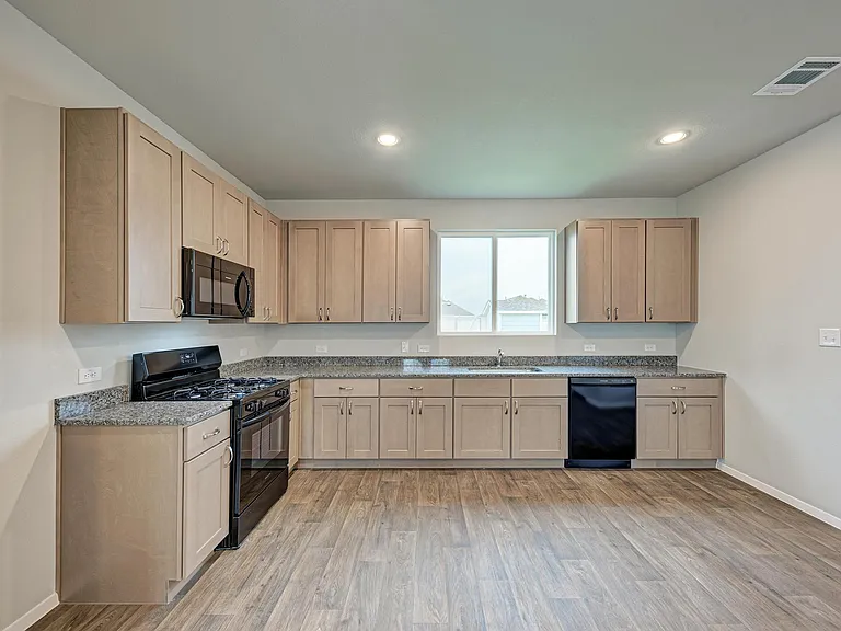 158 Daylily Dr — Photo 13