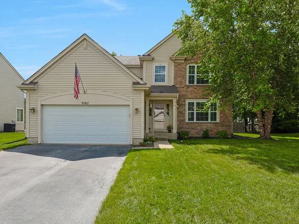 9562 Bristol Ln, Huntley, IL 60142