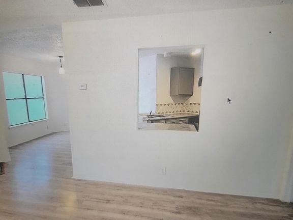 3rd image of 5637 Glacier Sun Dr