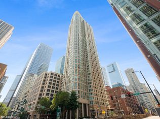 345 N La Salle Dr APT 2505, Chicago, IL 60654