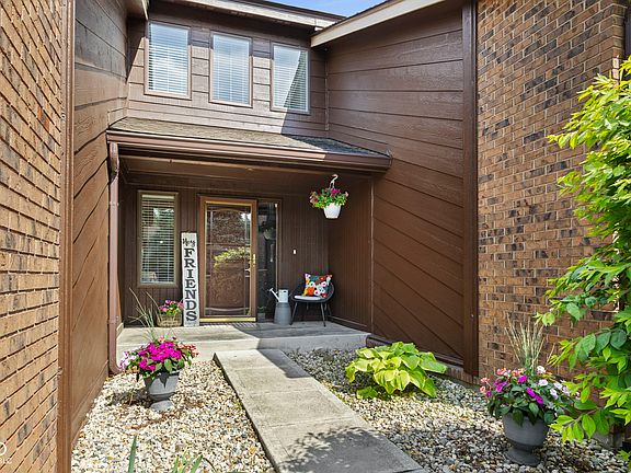 2nd image of 229 Brighton Ct