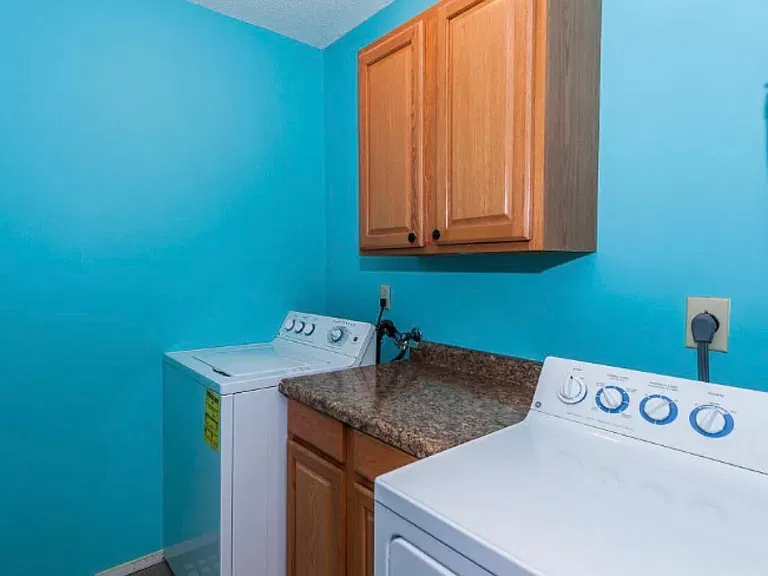 31 Elton Ridge Ct NW #31 — Photo 2