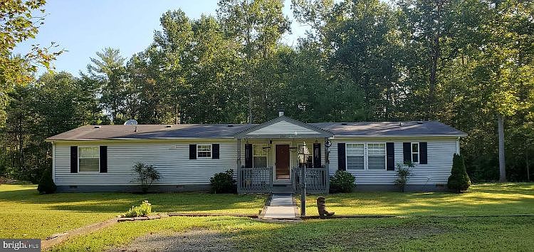 1st image of 161 E Laurel Dr