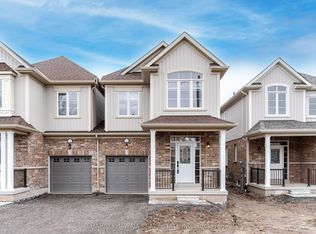 9241 White Oak Ave, Niagara Falls, ON L2G3P6