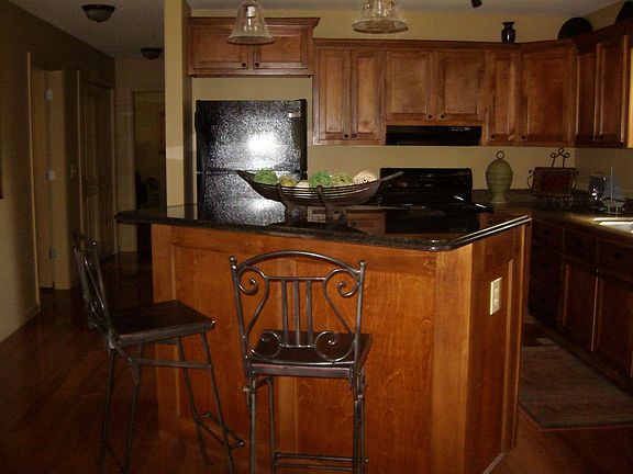 Custom Kitchen Cabinetry, Granite