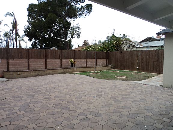 2nd image of 6859 Atoll Ave