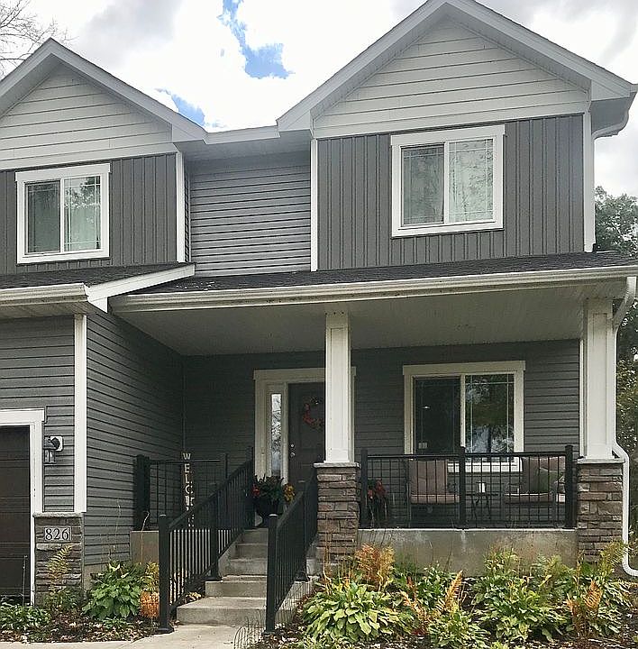 1st image of 826 237th Ave NE