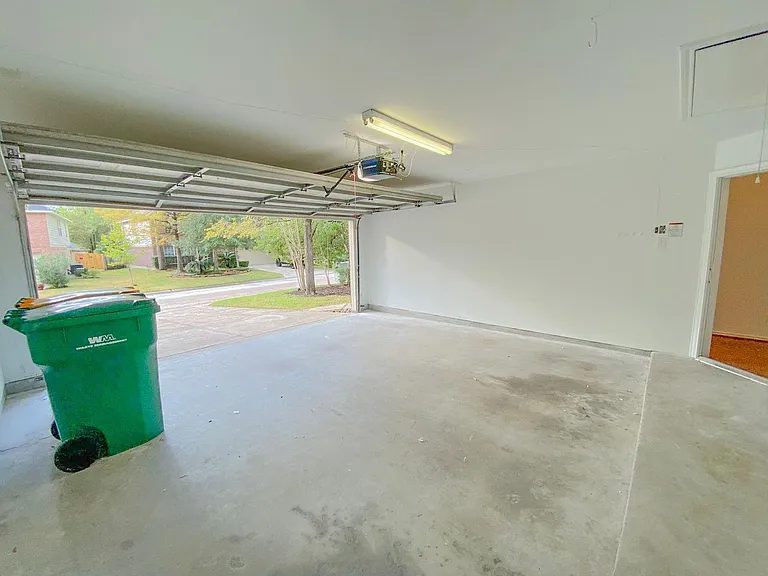 54 N Queenscliff Cir — Photo 12