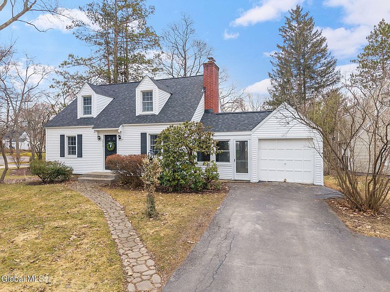 5th image of 2212 Niskayuna Drive