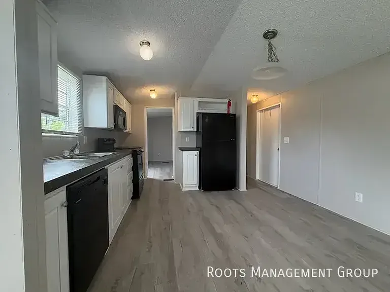 387 Webster Rd #163 — Photo 2