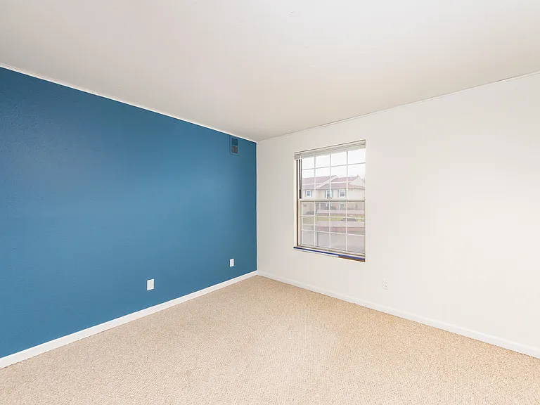 19130 Northridge Dr — Photo 11