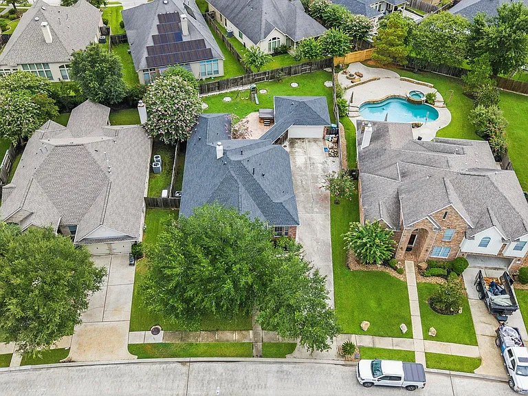 27730 Geneva Hills Ln — Photo 12