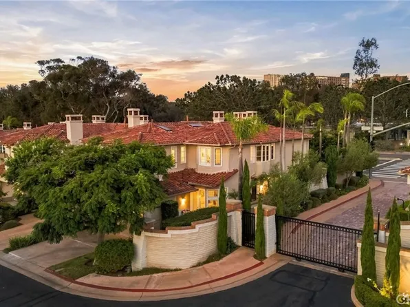 9703 Keeneland Row, La Jolla, CA 92037