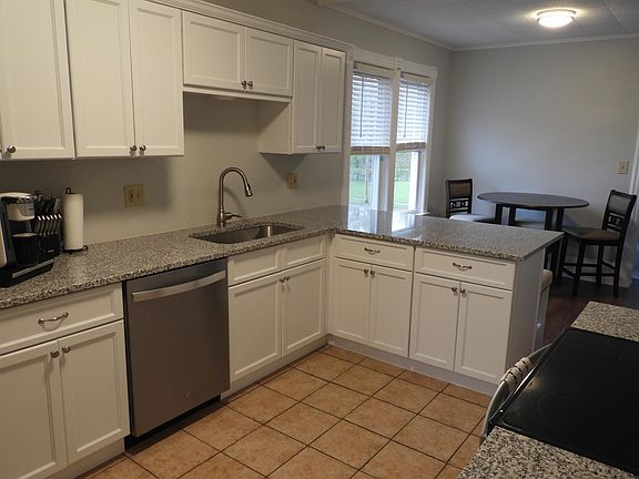 3rd image of 16 Columbia Ave #1