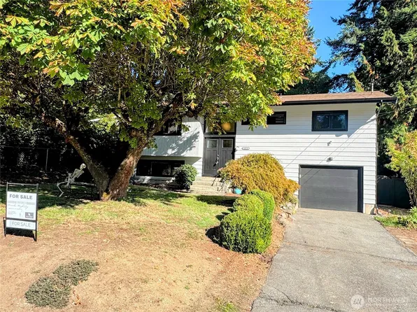 18910 71st Avenue NE, Kenmore, WA 98028