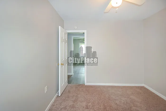 137 S Catherwood Ave — Photo 17