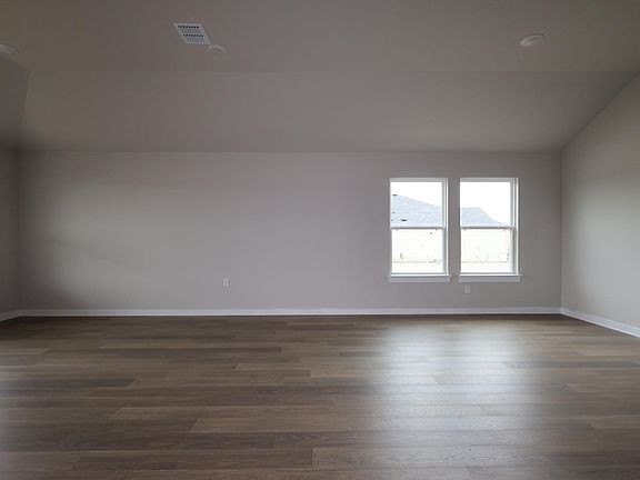 5th image of 9404 Furman Dr