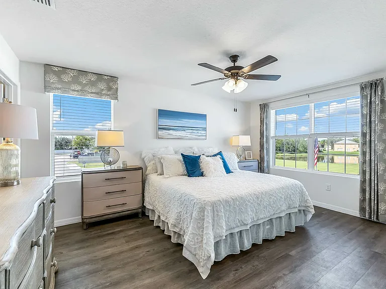 Laurel Lakes Townhomes — Photo 5