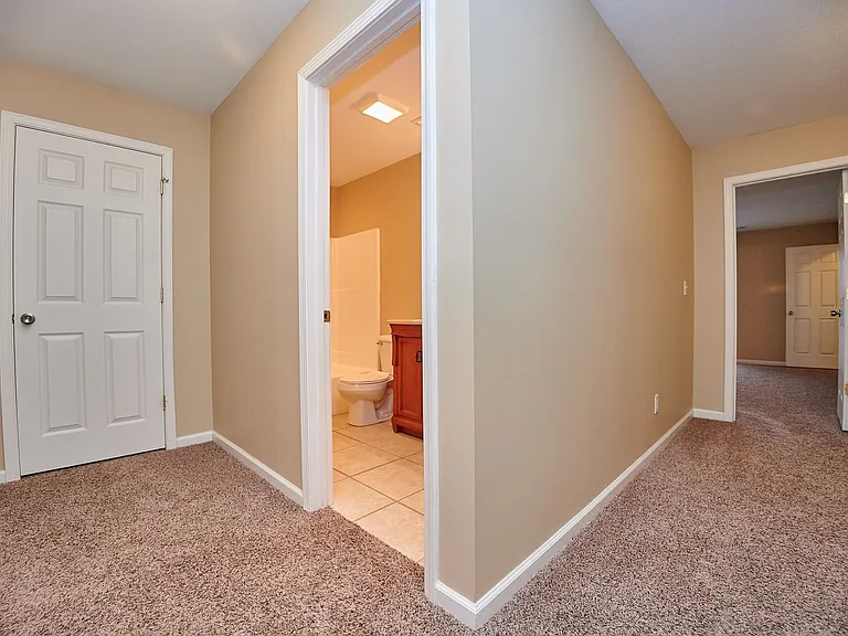 Graycliff Townhomes — Photo 44