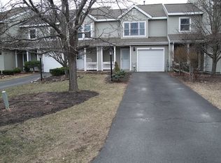 26 Justine Ct, Rensselaer, NY 12144