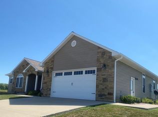 2111 Lakeview Dr, Chillicothe, MO 64601