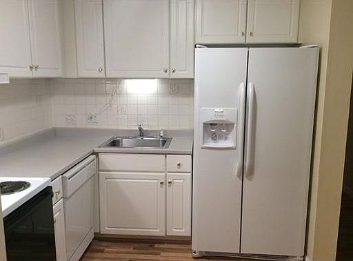 5th image of 3 Birchwood Pt APT 301