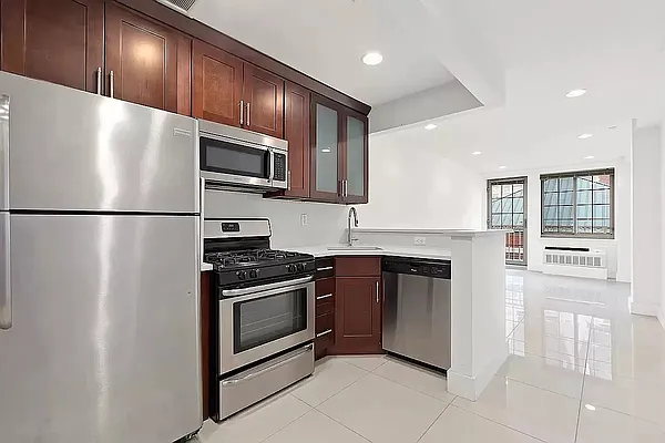 Rented by Corcoran | media 7