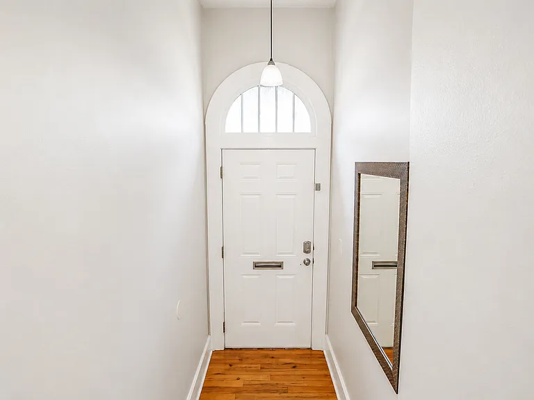 1439 Central Ave — Photo 5