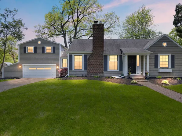 17869 Buckingham Ave, Beverly Hills, MI 48025