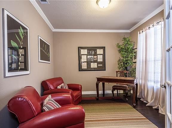 4th image of 4037 Oxbow Dr