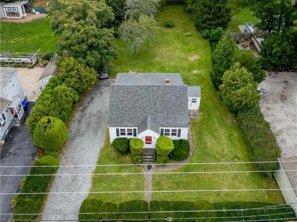 281 Market St, Warren, RI 02885